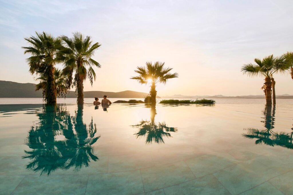 TUI MAGIC LIFE Bodrum Infinity Pool Die schönsten Strände in der Türkischen Ägäis