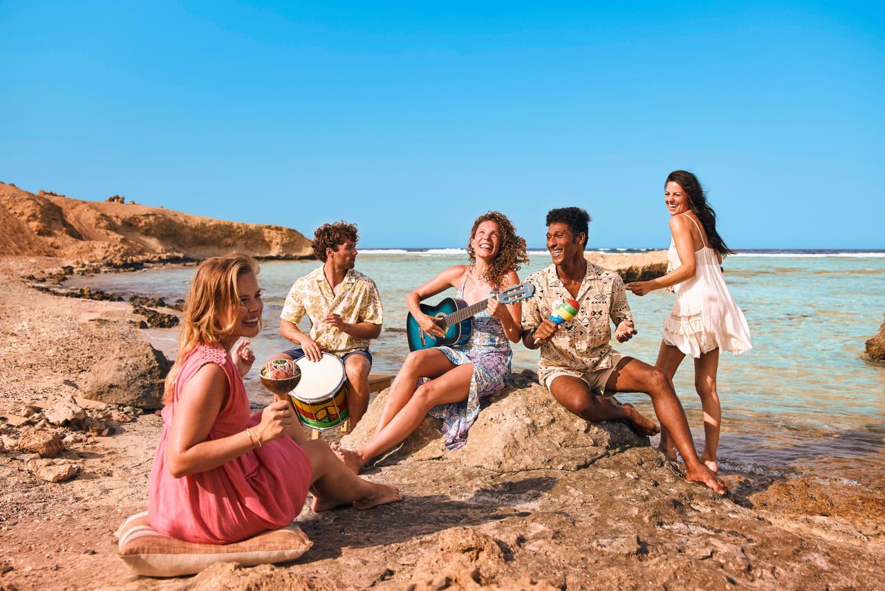 Singles Urlaub All Inclusive 2025: Die besten Club-Hotels für Alleinreisende und Freunde