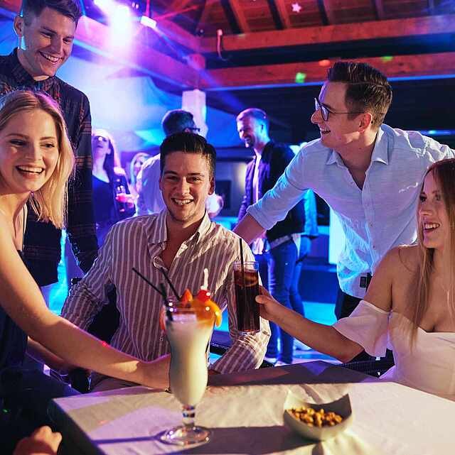 Party bei TUI MAGIC LIFE Party und Show bei TUI MAGIC LIFE