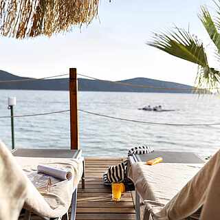 Sonnenliegen im TUI MAGIC LIFE Bodrum